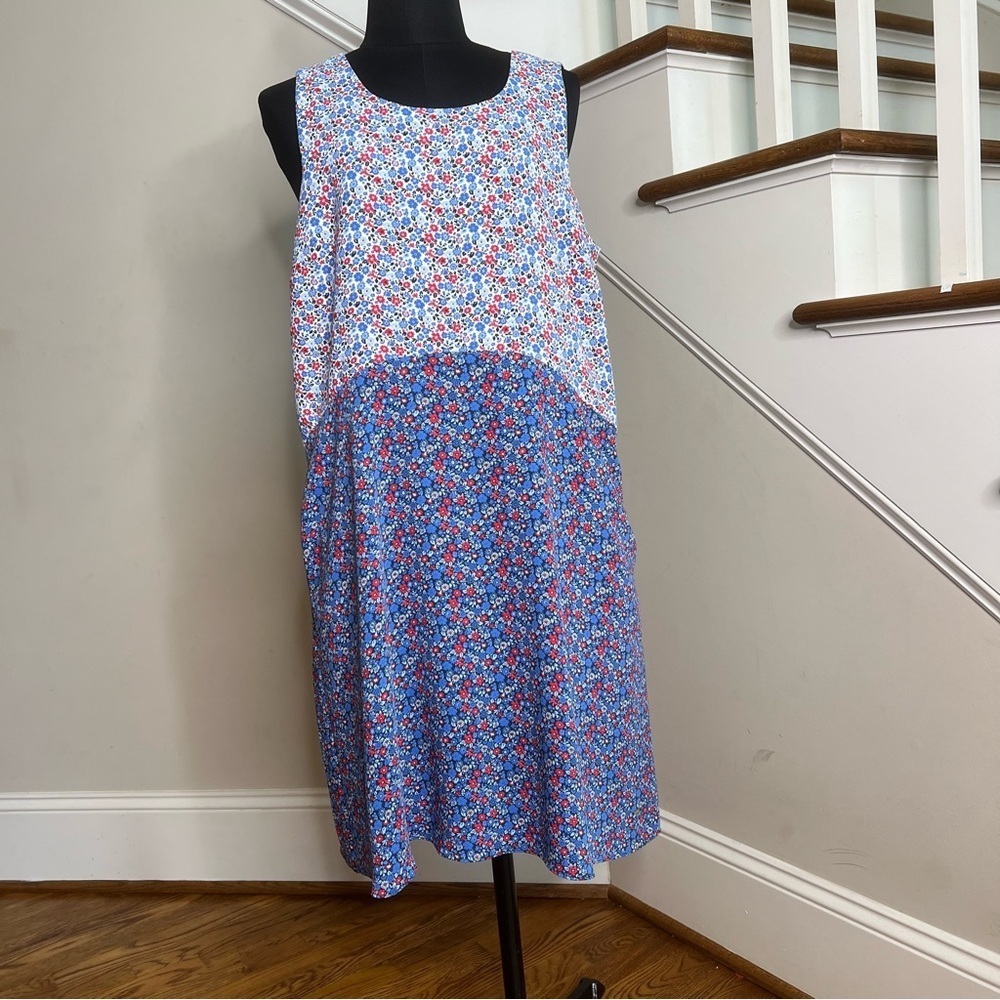 Tommy Hilfiger Blue, Red & White Floral Midi Dress - Picture 9 of 9